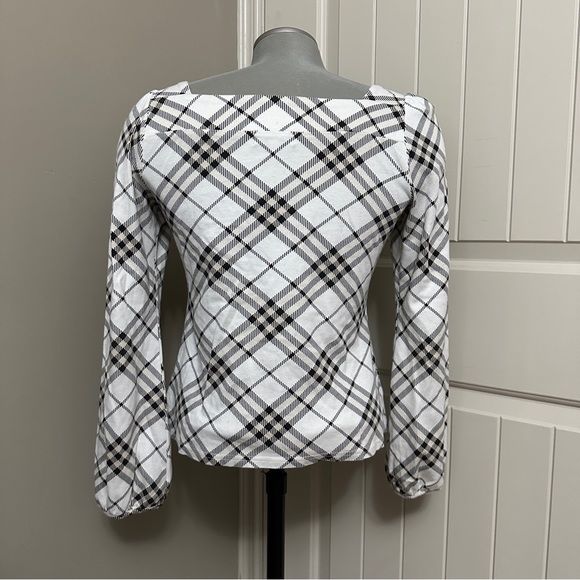 Burberry Long Sleeve - Picture 3 of 9